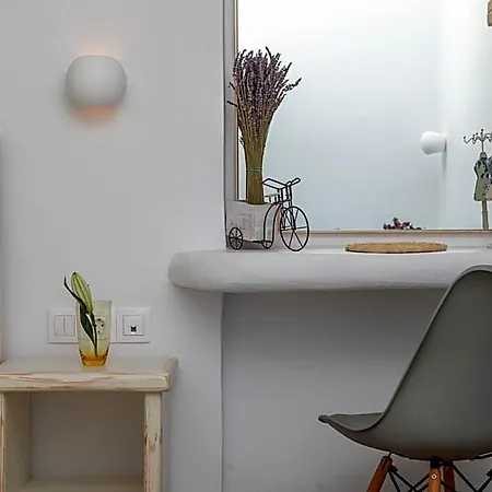 Hotel Arhontiko Naxos City